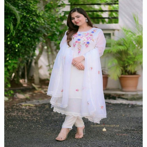 Georgette Embroidery Work Party Wear Party Dress For Women GR-12